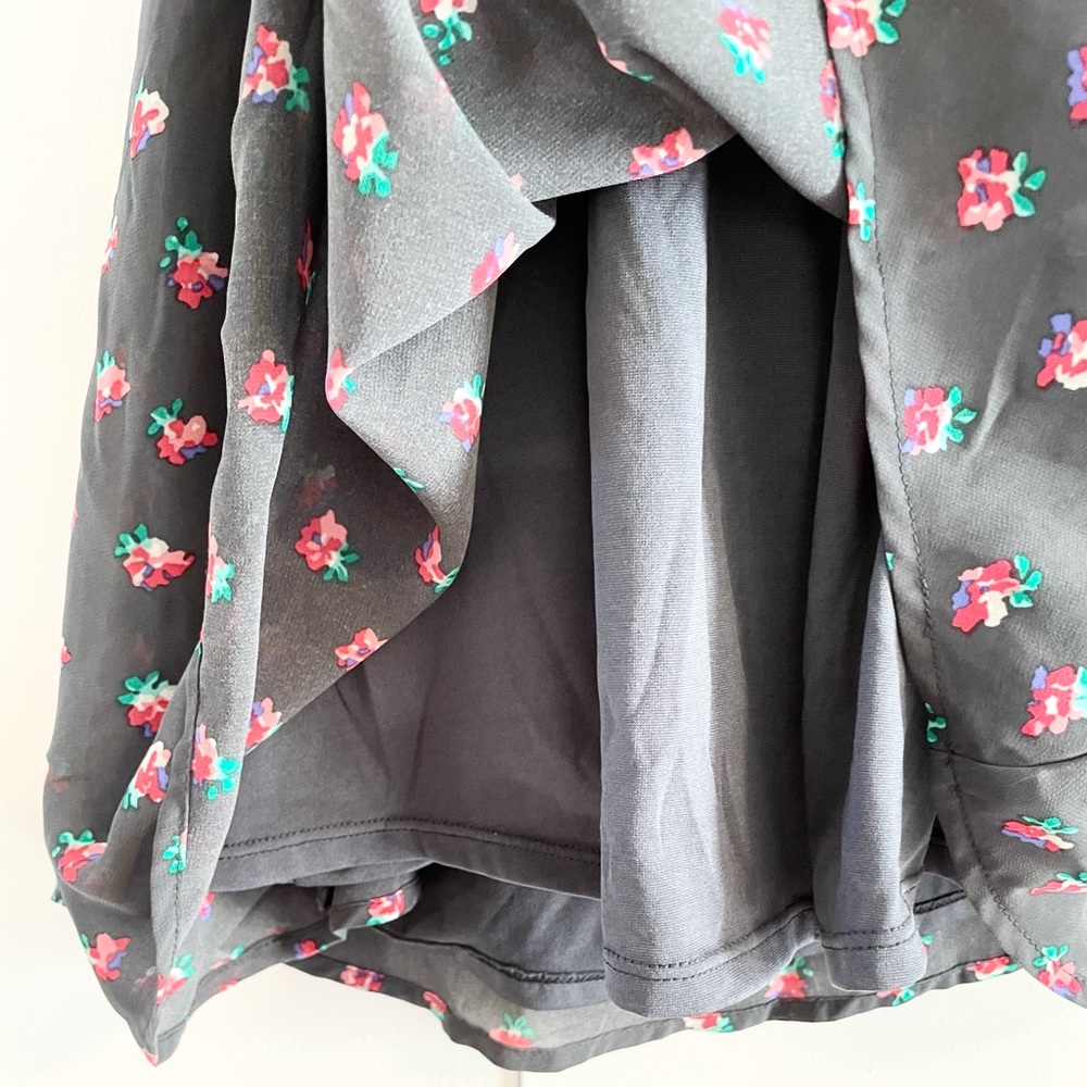 Girl’s 77kids Whimsical Floral Dress Size XS (5/6) - Picture 8 of 9